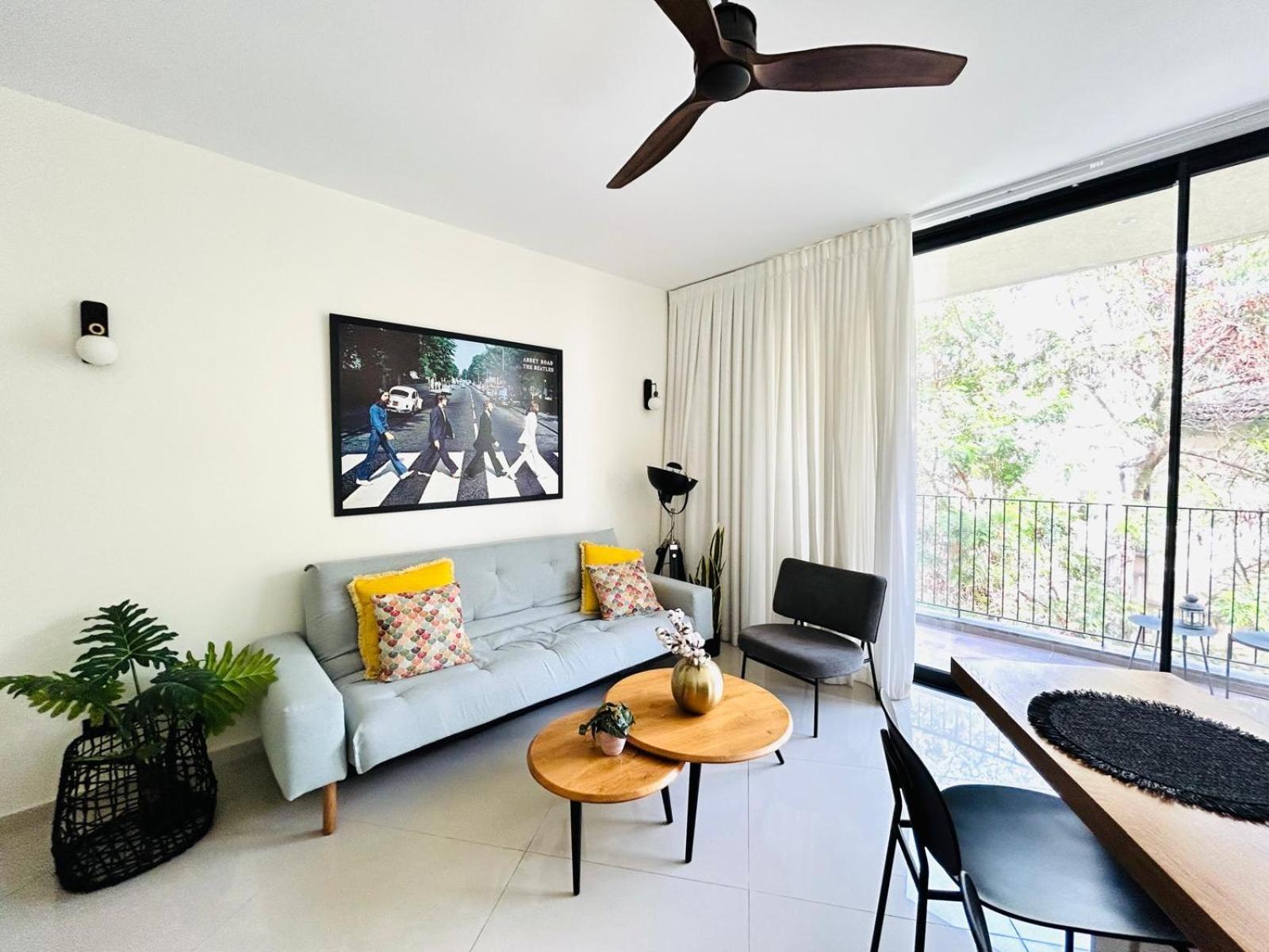 Tel-Aviv Center, Near The Beach, Terrace, 2 People Exterior foto