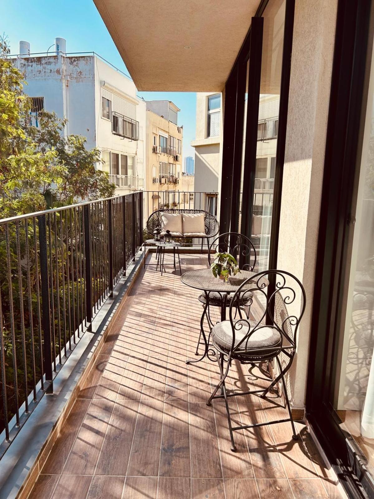 Tel-Aviv Center, Near The Beach, Terrace, 2 People Exterior foto